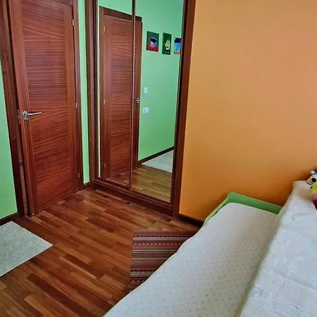 Con Playa, Piscina Y Pista De Tenis Apartamento